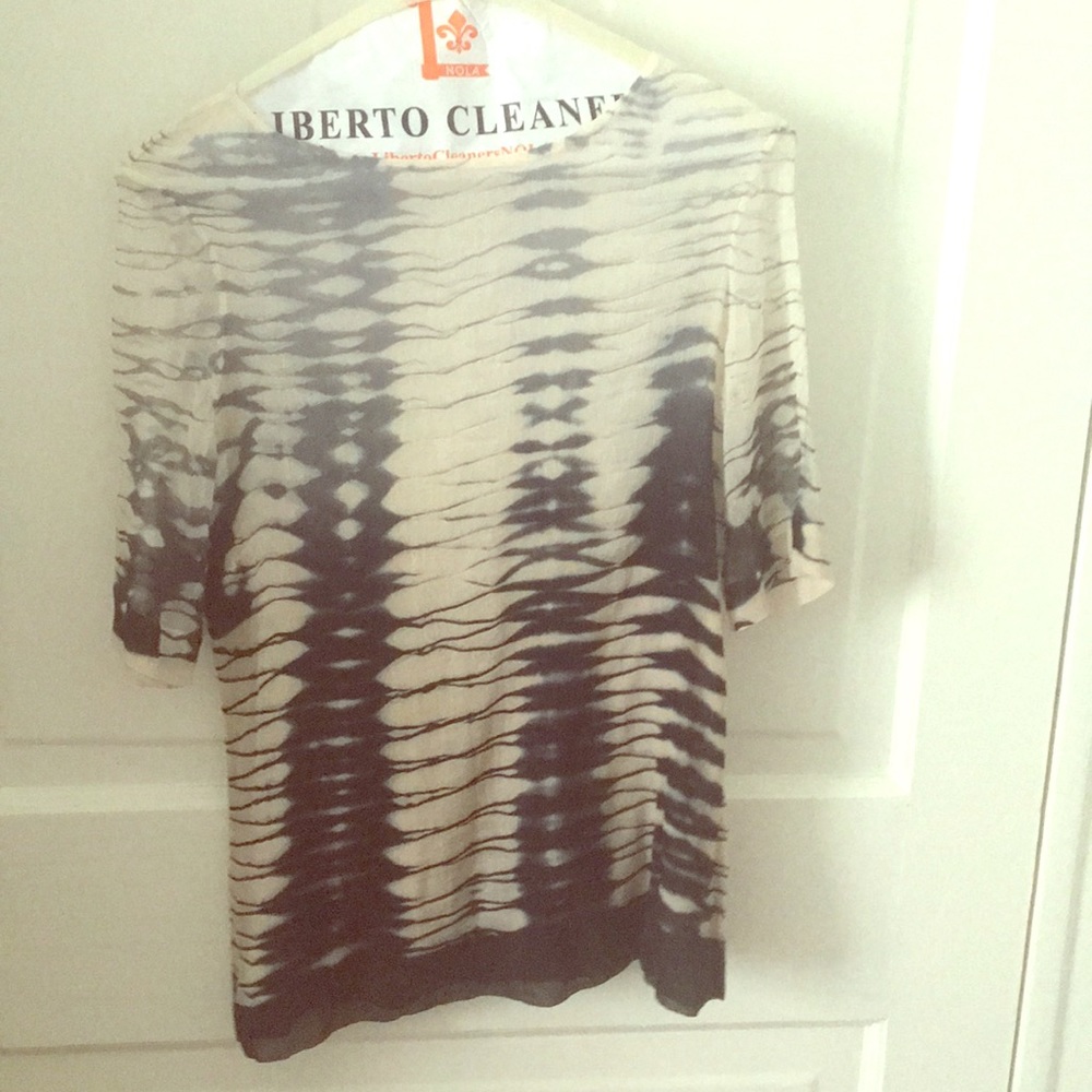 Short sleeve silk crepe blouse
